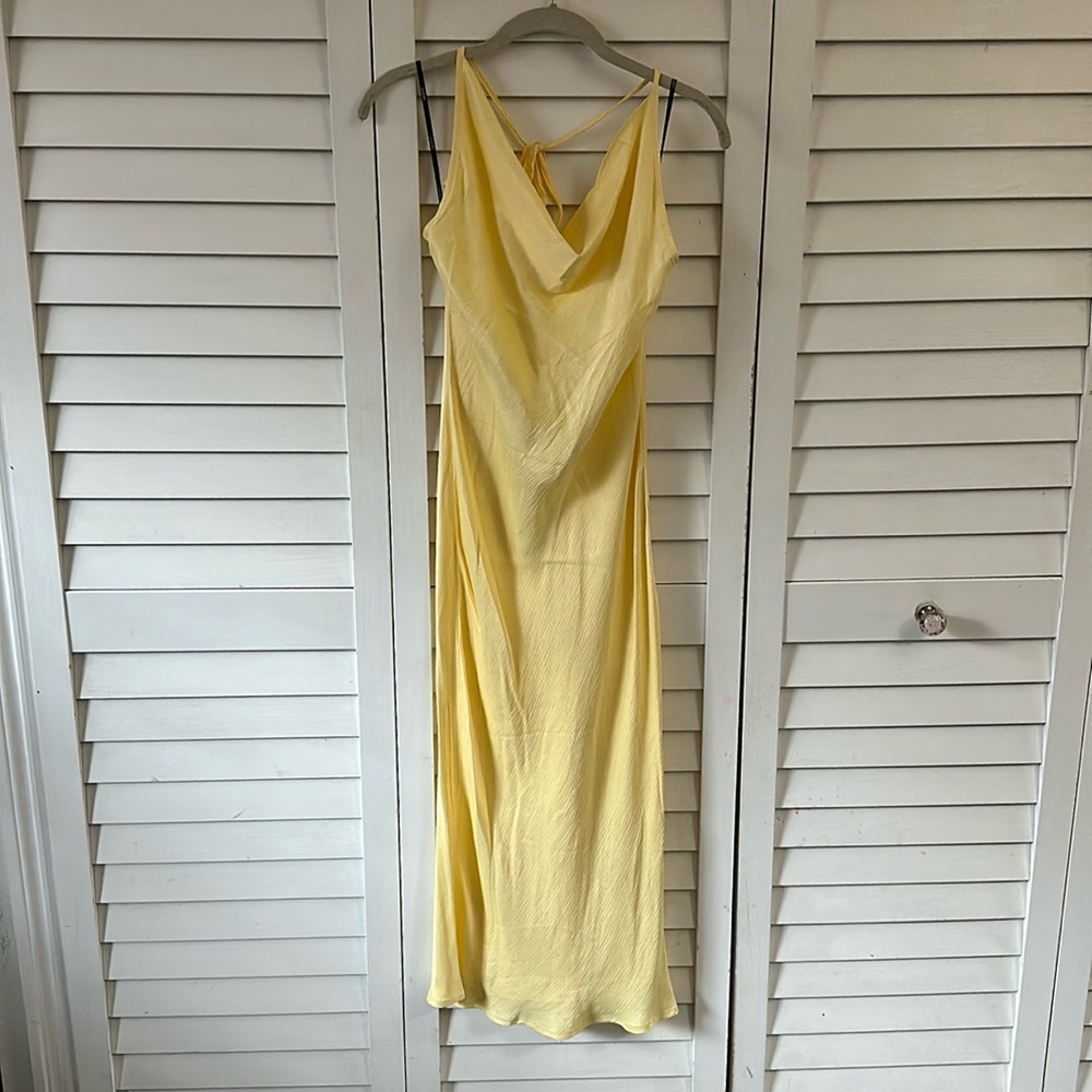 Yellow halter dress with scooped neck